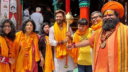 Chirag Paswan offered prayers to Ramlala in Ayodhya.