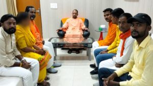 Read more about the article CM Yogi Adityanath meets to a group and says security of victim and her family is our priority. – Amar Ujala Hindi News Live – Ayodhya rape case: CM Yogi met the delegation, said