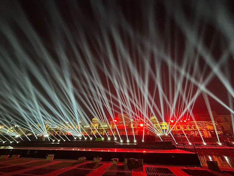 Read more about the article Ayodhya: Ram Katha came alive through laser show at Ram Ki Pauri, grandeur was visible as soon as you saw it, pictures