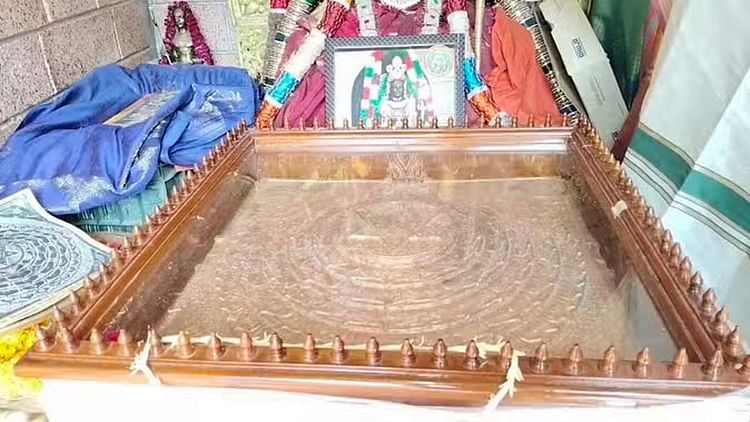 Read more about the article Shriyantra Rath Yatra Reached Prayagraj, Vedic Acharyas Performed Puja-aarti And Left For Ayodhya. – Amar Ujala Hindi News Live