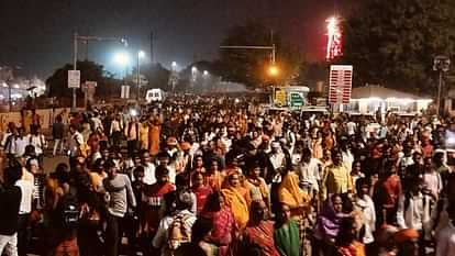 Ayodhya Kosi Parikrama: 10 lakh devotees gathered in Ramnagari, the parikrama started an hour before the sched