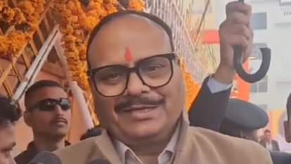 Deputy CM Brajesh Patahak in Ayodhya.